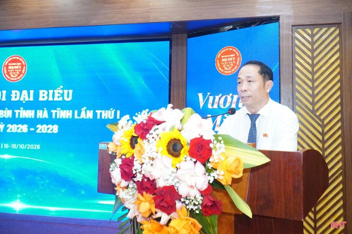 Ông Bùi Xuân Phúc – Chủ nhiệm CLB Doanh nhân họ Bùi Hà Tĩnh phát biểu.