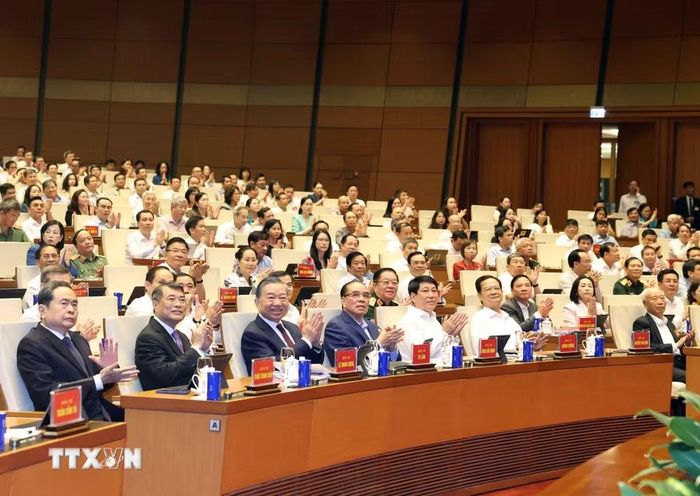 Tổng Bí thư, Chủ tịch nước Tô Lâm và các đại biểu dự hội nghị tại điểm cầu Trung tâm Nhà Quốc hội (Hà Nội). (Ảnh: Thống Nhất/TTXVN)