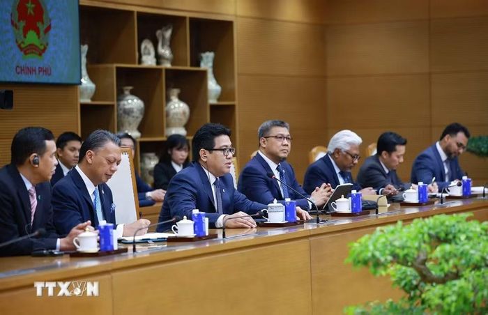 Ông Tan Sri Tengku Muhammad Taufik, Chủ tịch kiêm Tổng Giám đốc Tập đoàn Dầu khí Quốc gia Malaysia (PETRONAS) phát biểu. (Ảnh: Dương Giang/ TTXVN)
