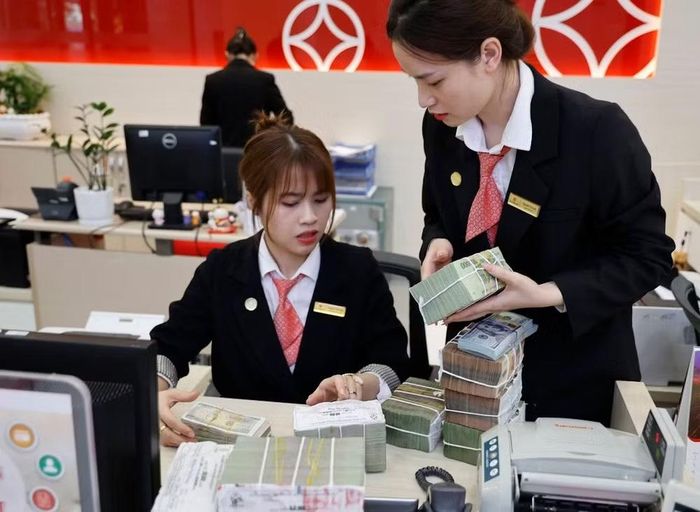 Room hữu hạn, ngân hàng buộc tái cơ cấu dòng vốn vào bất động sản. (Ảnh: Vietnam+)
