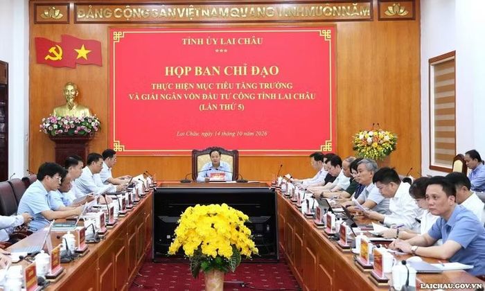 Bí thư Tỉnh ủy Lê Minh Ngân chủ trì Phiên họp thứ 5 Ban Chỉ đạo thực hiện mục tiêu tăng trưởng và giải ngân vốn đầu tư công. (Nguồn: Cổng thông tin điện tử tỉnh Lai Châu)