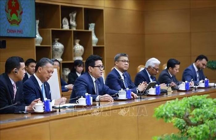 Ông Tan Sri Tengku Muhammad Taufik, Chủ tịch kiêm Tổng Giám đốc Tập đoàn Dầu khí Quốc gia Malaysia (PETRONAS) phát biểu. Ảnh: Dương Giang/TTXVN