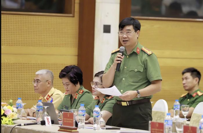 Đại tá Nguyễn Hồng Quân, Phó Cục trưởng cục An ninh mạng (Bộ Công an) cho biết, năm 2025, toàn quốc diễn ra 4.200 vụ việc lừa đảo trực tuyến gây thiệt hại khoảng 8.000 tỷ đồng.