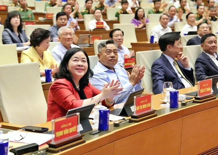 Các đại biểu dự Hội nghị tại điểm cầu Phòng Diên Hồng (Ảnh: Media Quốc hội).