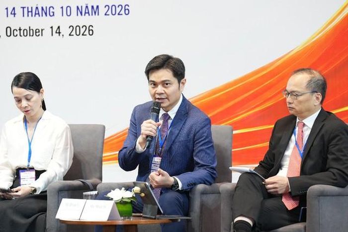 Ông Bryan Ty, Tổng Giám đốc Philip Morris Việt Nam, chia sẻ tại Hội nghị Thượng đỉnh Kinh doanh Việt Nam – Hoa Kỳ 2026. Ảnh: Tổng hợp