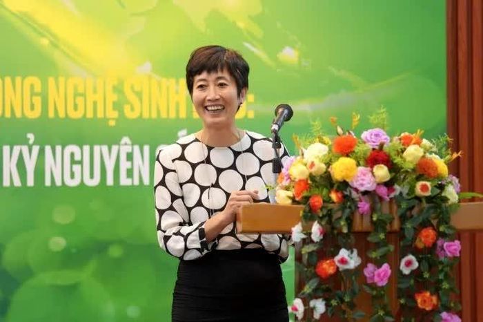 PGS. TS Nguyễn Minh Tân - Trường Hóa và Khoa học sự sống, ĐH Bách khoa Hà Nội. Ảnh: Hà Tuấn.