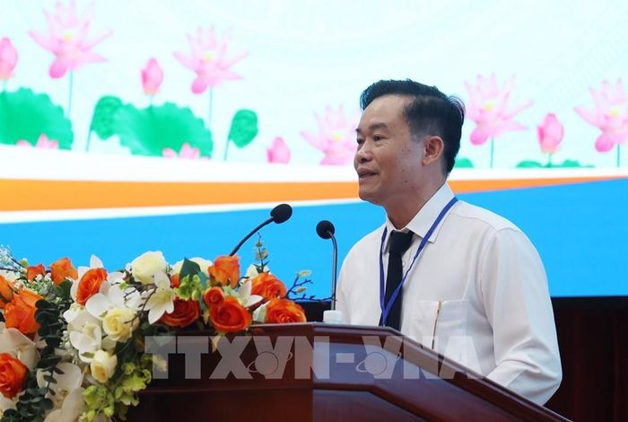Ông Nguyễn Văn Trìu, Phó Viện trưởng Viện Kiểm sát nhân dân TP. Hồ Chí Minh, Chi hội trưởng Chi hội Luật gia Viện Kiểm sát nhân dân TP. Hồ Chí Minh, trình bày tham luận tại Đại hội. Ảnh: Hồng Đạt - TTXVN 