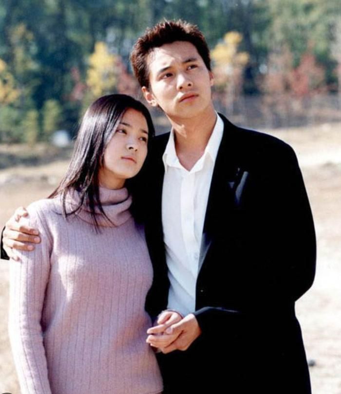 Won Bin và Song Hye Kyo trong "Trái tim mùa thu".