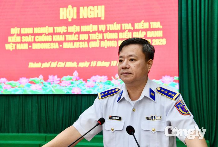 Đại tá Nguyễn Đức Hiếu, Phó Tư lệnh Pháp luật phát biểu tại hội nghị.