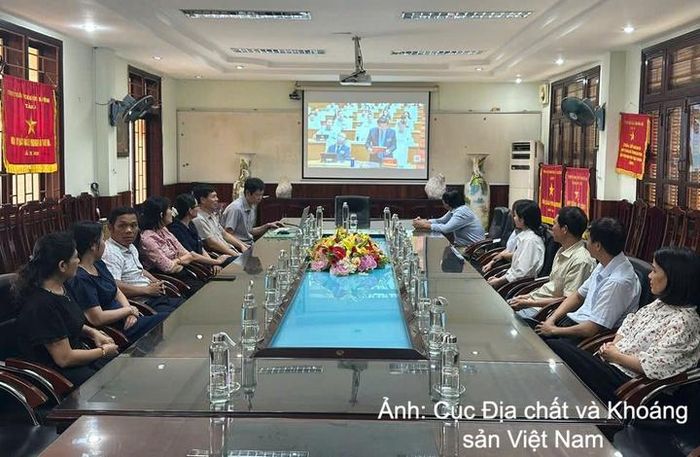 Đảng bộ Cục Địa chất và Khoáng sản Việt Nam học tập, quán triệt Nghị quyết Hội nghị lần thứ Tư Ban Chấp hành Trung ương Đảng khóa XIV