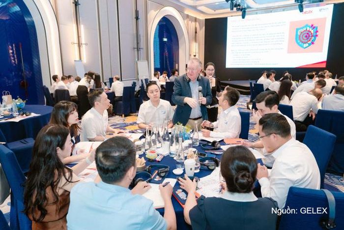 Future Makers tập trung vào tư duy lãnh đạo, khả năng tạo ảnh hưởng, xây dựng niềm tin và dẫn dắt tổ chức.
