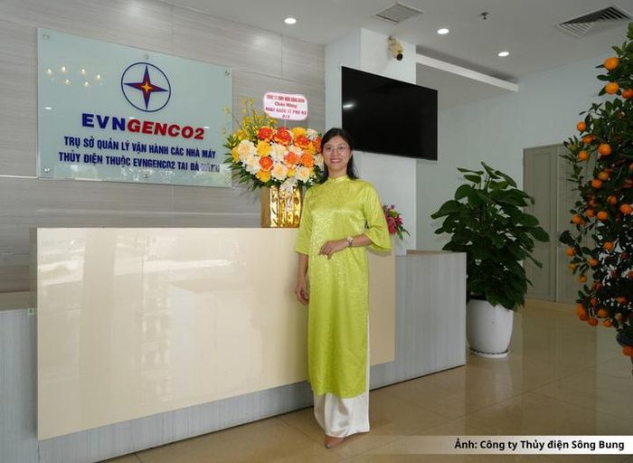 Chị Nguyễn Nho Bích Trâm, Trưởng ban Nữ công Công ty Thủy điện Sông Bung.