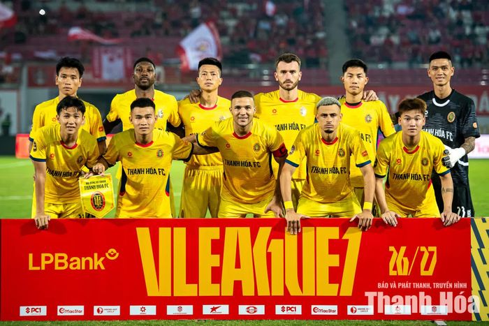 Các tân binh của đội bóng xứ Thanh đang có những đóng góp tích cực vào lối chơi chung.