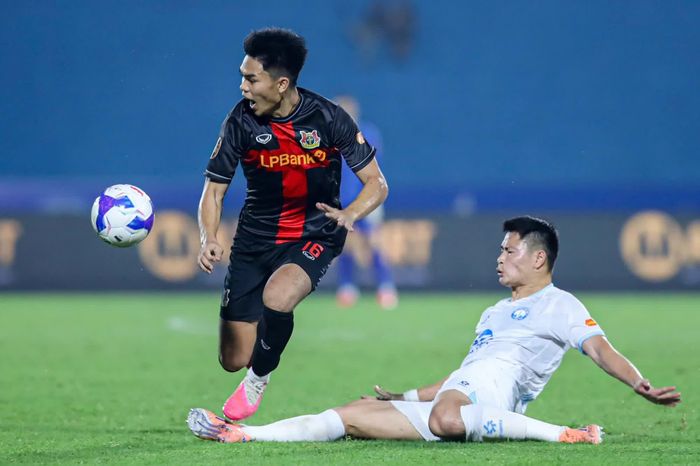 Nam Định cầm chân Ninh Bình ở vòng 3 V.League. Ảnh: VPF