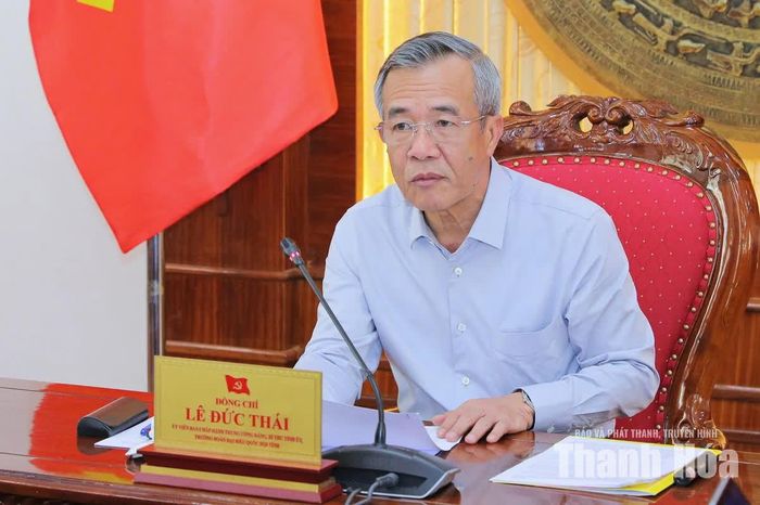 Bí thư Tỉnh ủy Lê Đức Thái chủ trì hội nghị.