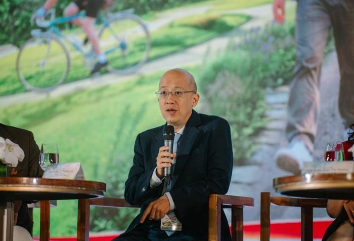 PGS.TS.BS. Lê Thượng Vũ cập nhật xu hướng cá thể hóa trong điều trị cho bệnh nhân hen nặng. Ảnh: GSK