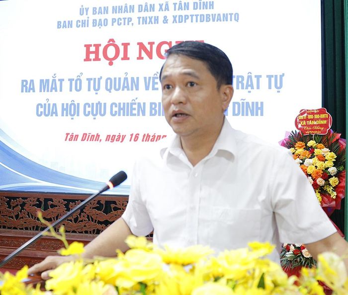  Đồng chí Nguyễn Văn Minh phát biểu tại hội nghị. 