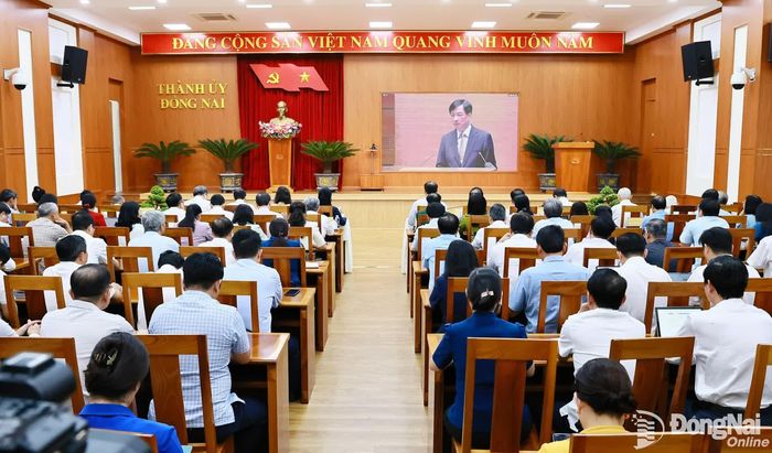 Quang cảnh hội nghị tại điểm cầu Thành ủy Đồng Nai. Ảnh: Công Nghĩa
