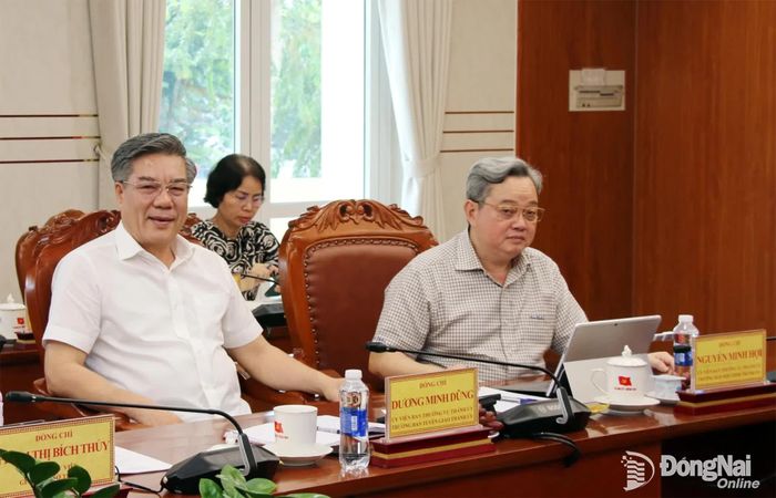 Các Ủy viên Ban Thường vụ Thành ủy tham dự hội nghị. Ảnh: Hải Quân