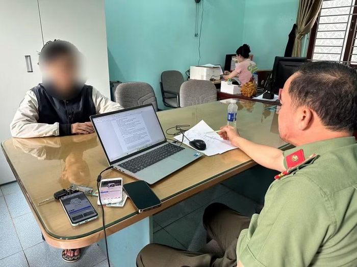Công an xã Chư Prông đã lập hồ sơ xử lý T. Ảnh: ĐVCC