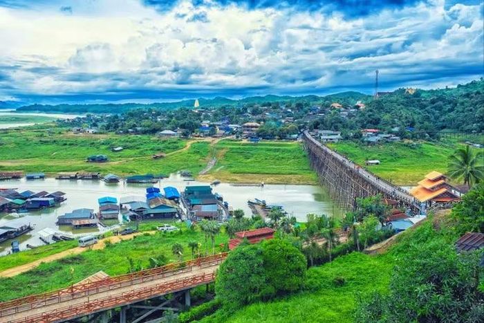 Khu vực Sangkhla Buri, tỉnh Kanchanaburi (Thái Lan), nằm gần cửa khẩu Đèo Ba Chùa, một trong những tuyến đường kết nối Thái Lan với Myanmar. Ảnh: SCMP