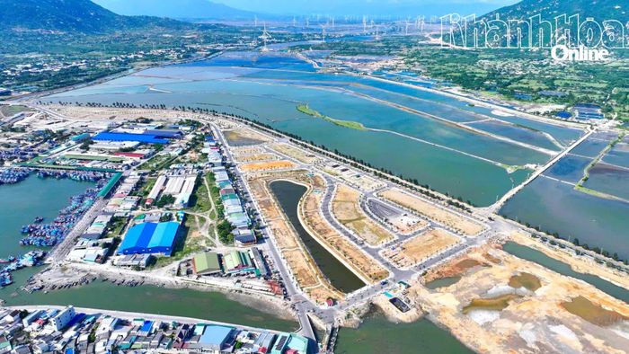 Một góc Khu Công nghiệp Cà Ná.