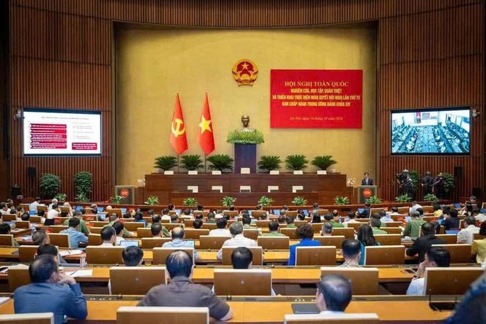 Quang cảnh hội nghị tại điểm cầu Trung tâm - Phòng họp Diên Hồng, Nhà Quốc hội, Hà Nội. Ảnh: QĐND