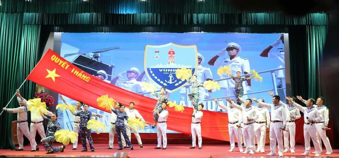 Một tiết mục văn nghệ tại chương trình tọa đàm