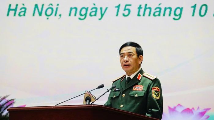 Đại tướng Phan Văn Giang, Ủy viên Bộ Chính trị, Phó Thủ tướng Chính phủ, Bộ trưởng Quốc phòng phát biểu tại chương trình. (Ảnh: Cộng tác viên)