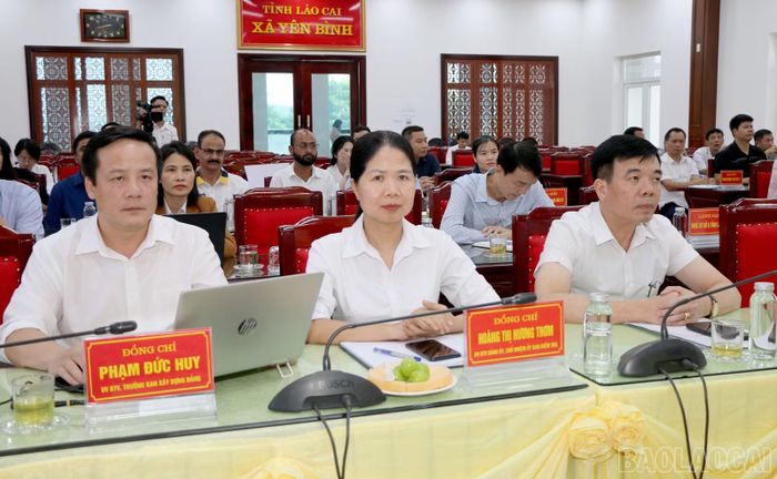 Các đại biểu tham dự hội nghị.