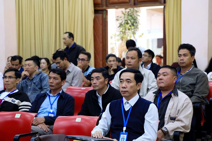 Cán bộ, viên chức, người lao động Báo và PTTH Lâm Đồng cơ sở phường Xuân Hương - Đà Lạt tham gia hội nghị