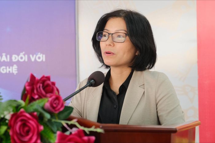 Phó Giám đốc Sở Khoa học và Công nghệ Lâm Đồng Phạm Thị Nhâm phát biểu khai mạc hội nghị