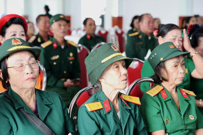 Thanh xuân gửi lại chiến trường