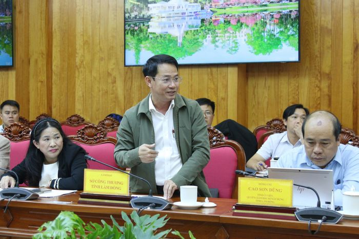 Giám đốc Sở Công thương Nguyễn Bá Út đề xuất giải pháp thu hút nhà đầu tư vào các KCN tỉnh