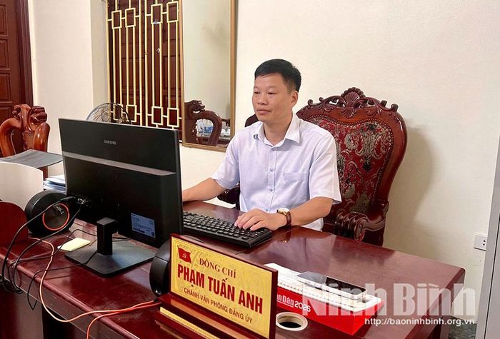 Công tác tham mưu được Văn phòng Đảng uỷ phường Mỹ Lộc đặt ra theo phương châm “đúng, trúng, kịp thời”, gắn với việc tổ chức thực hiện và kiểm tra tiến độ.