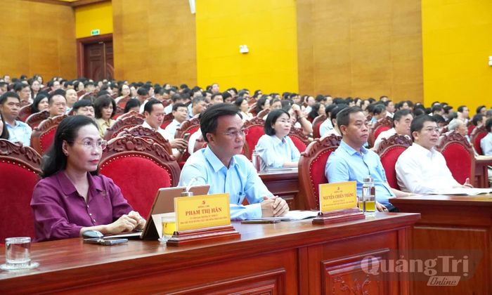 Các đại biểu tham dự hội nghị tại điểm cầu tỉnh Quảng Trị - Ảnh: X.P