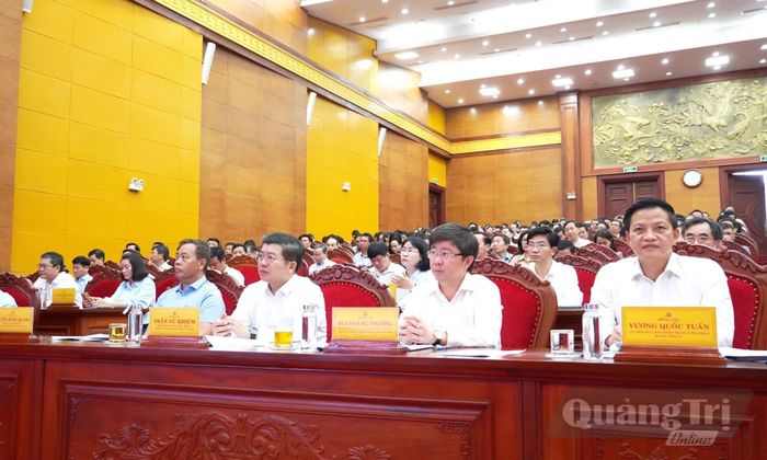 Các đại biểu tham dự hội nghị tại điểm cầu tỉnh Quảng Trị - Ảnh: X.P