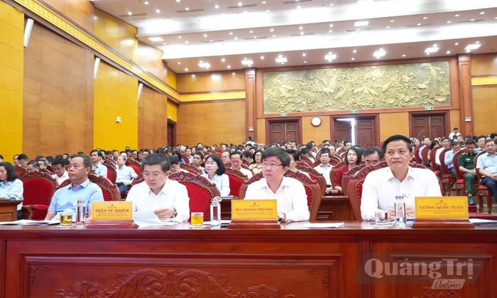 Các đại biểu tham dự hội nghị tại điểm cầu tỉnh Quảng Trị - Ảnh: X.P