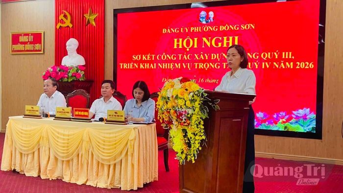 Đại biểu phát biểu tham luận tại hội nghị - Ảnh: B.N