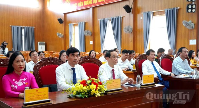 Đại biểu tham dự kỳ họp - Ảnh: H.Tr