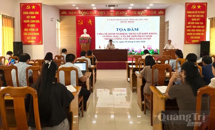 Sở Tư pháp tổ chức tọa đàm chia sẻ kinh nghiệm, tháo gỡ khó khăn, vướng mắc trong công tác hòa giải ở cơ sở - Ảnh: K.H