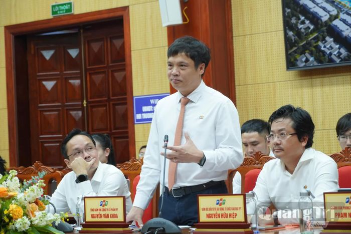Ông Nguyễn Văn Khoa, Tổng Giám đốc Công ty Cổ phần FPT phát biểu tại buổi làm việc - Ảnh: H.L