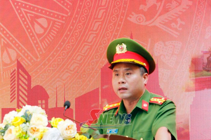 Đại tá Lê Đức Trung, Phó Giám đốc Công an tỉnh phát biểu tại lễ ra mắt.