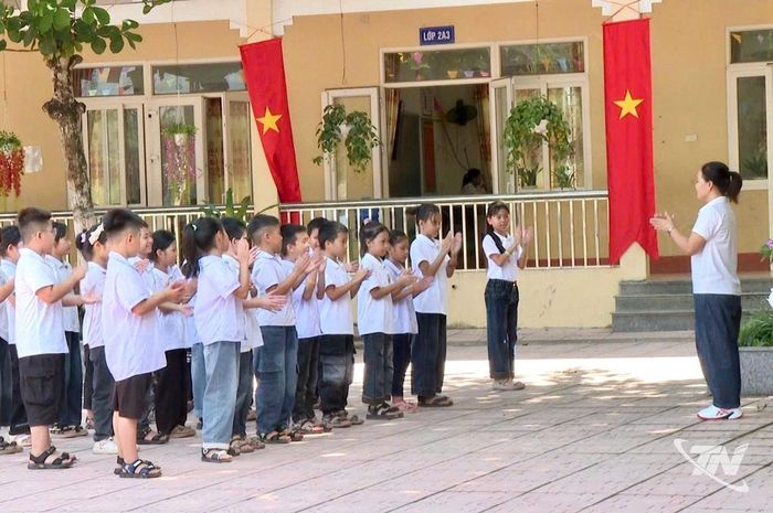 Tiết học Giáo dục thể chất tại Trường Tiểu học Đồng Hỷ 2, xã Đồng Hỷ.