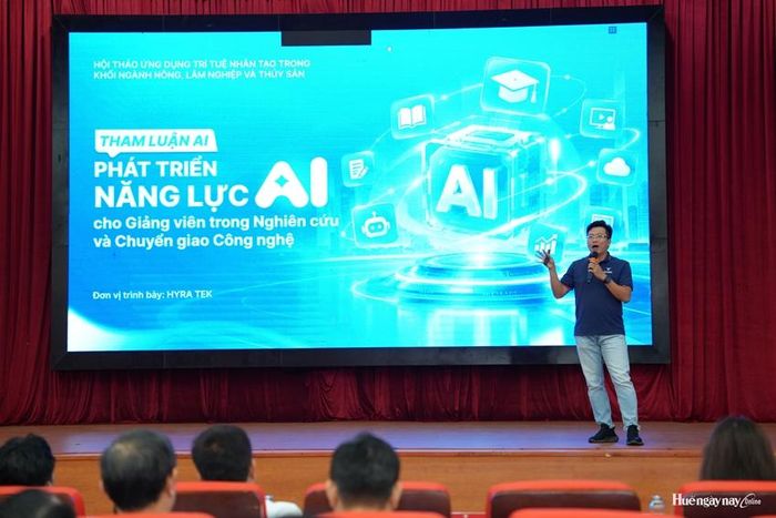 Các chuyên gia trình bày tham luận tại hội thảo. 