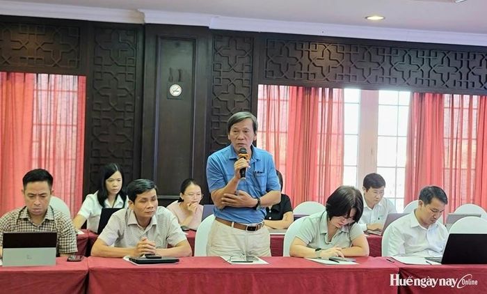  Đại diện nhà sáng chế của thành phố Huế chia sẻ, kiến nghị một số cơ chế, chính sách hỗ trợ, thúc đẩy sáng kiến và thương mại hóa.