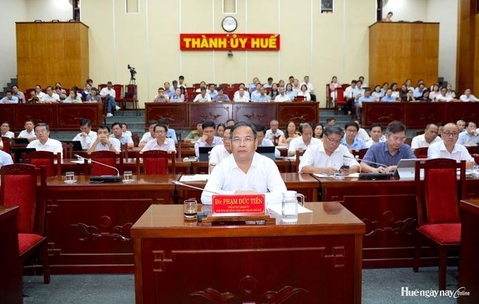 Các đại biểu tham dự hội nghị.