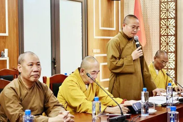 Đại đức Thích Từ Hiệp, Phó ban, phụ trách Hướng dẫn Phật tử phát biểu đóng góp ý kiến