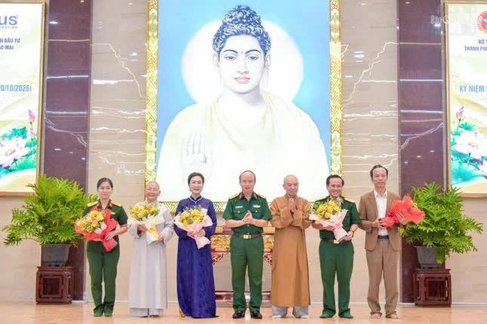 Ban Giám khảo hội thi
