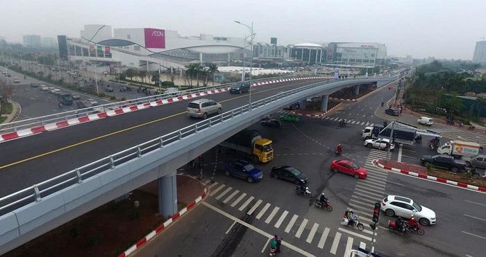Sở Xây dựng Hà Nội phân luồng giao thông cầu vượt nút giao trung tâm ở Long Biên từ ngày 20/10 (Ảnh minh họa).